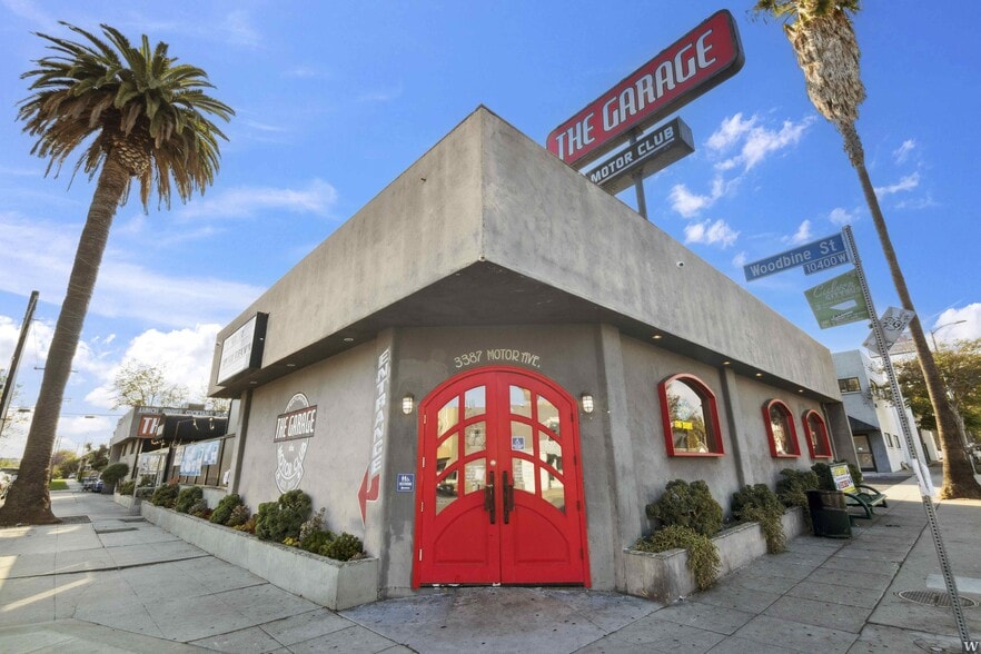 Motor Ave portfolio of 2 properties for sale on LoopNet.com - Building Photo - Image 2 of 14