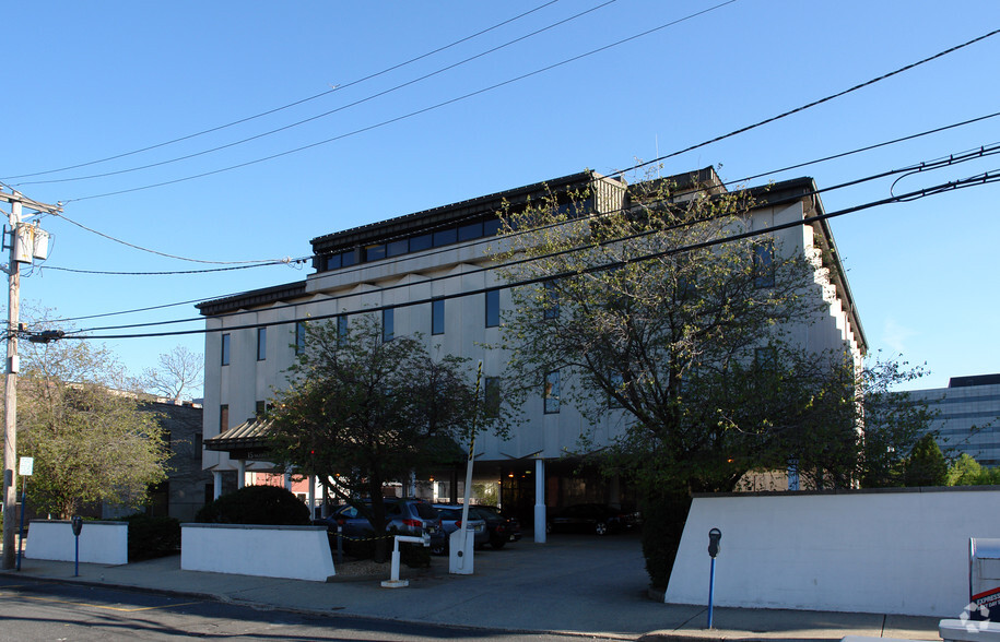 15 Warren St, Hackensack, NJ for lease - Building Photo - Image 2 of 2