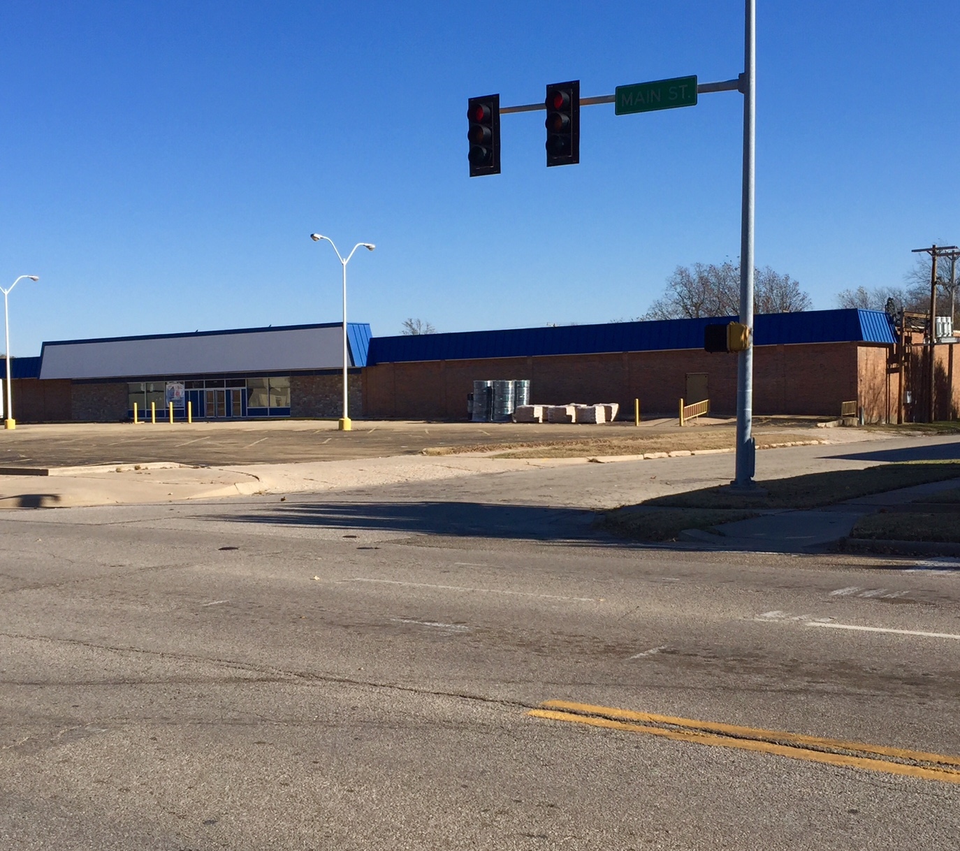 310 S Main St, Blackwell, OK for sale Building Photo- Image 1 of 1