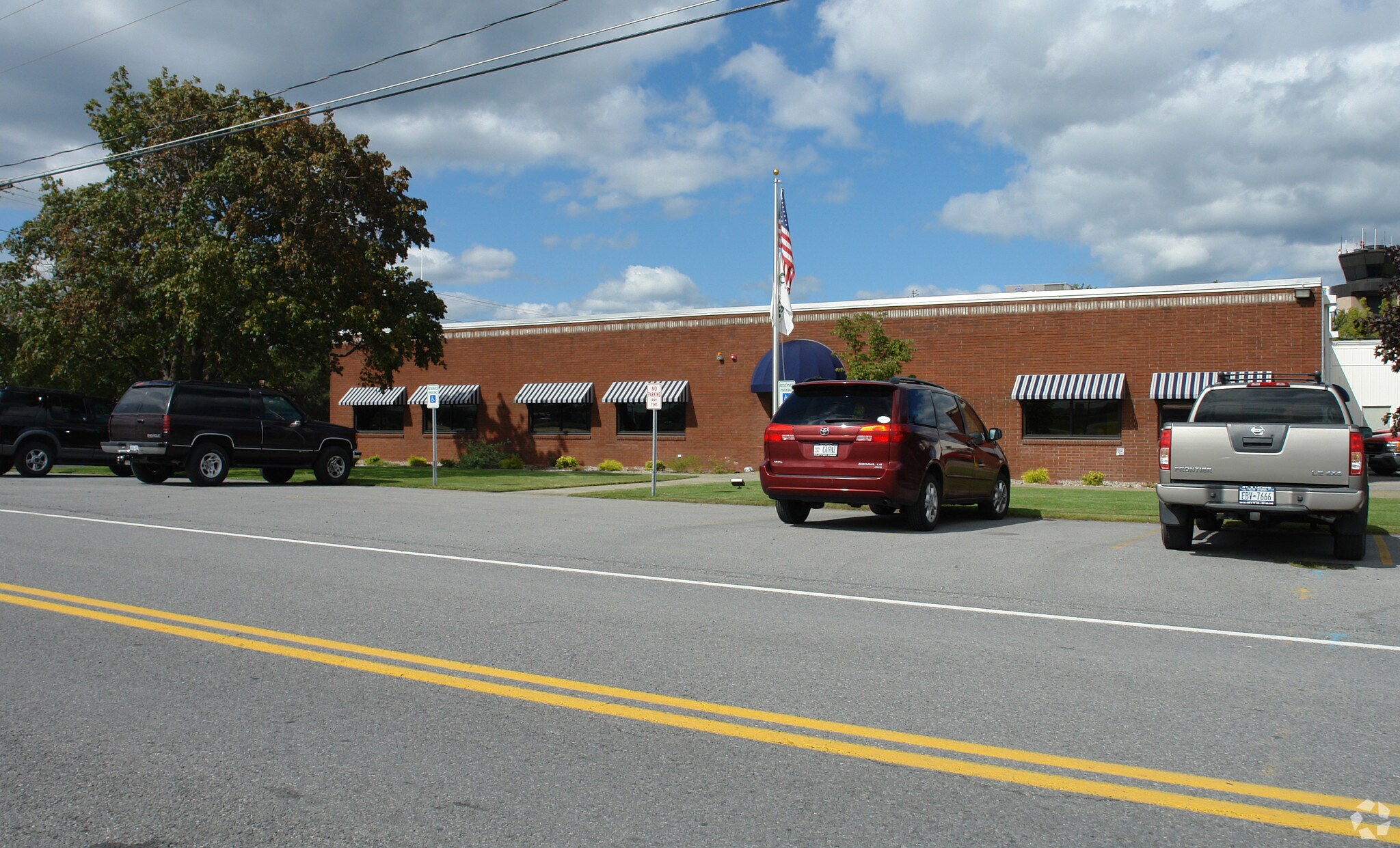 138 Sicker Rd, Latham, NY for sale Primary Photo- Image 1 of 1
