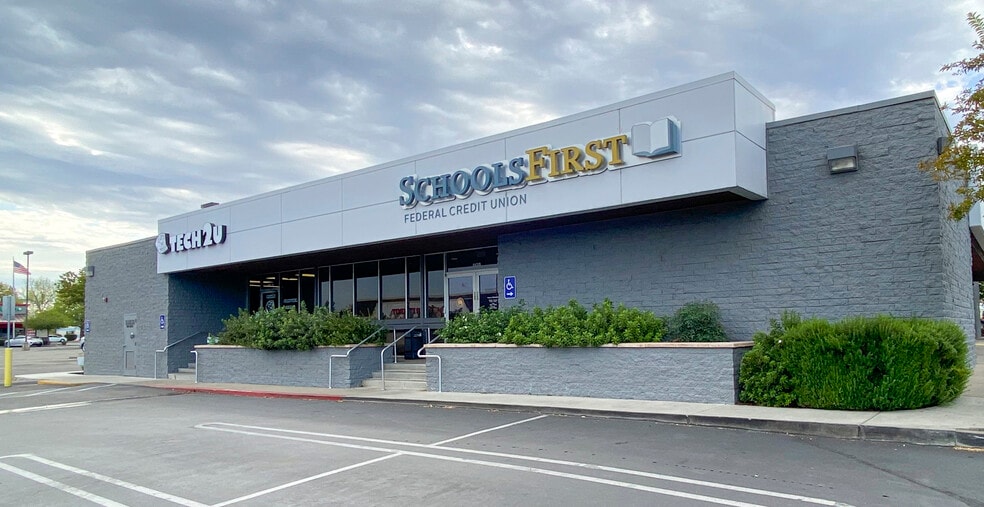 1601 Douglas Blvd, Roseville, CA for lease - Building Photo - Image 1 of 3
