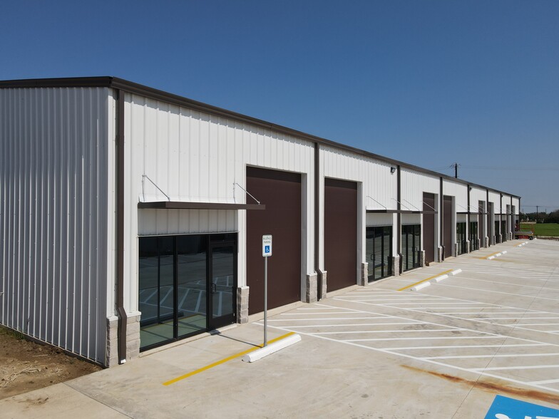 SEC FM 720 & Lloyd's Rd, Oak Point, TX for lease - Building Photo - Image 1 of 7