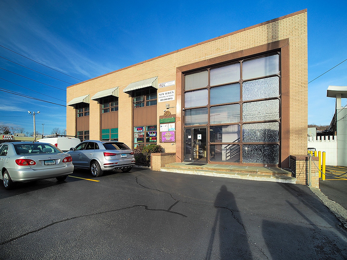 61 Amity Rd, New Haven, CT for lease Interior Photo- Image 1 of 2