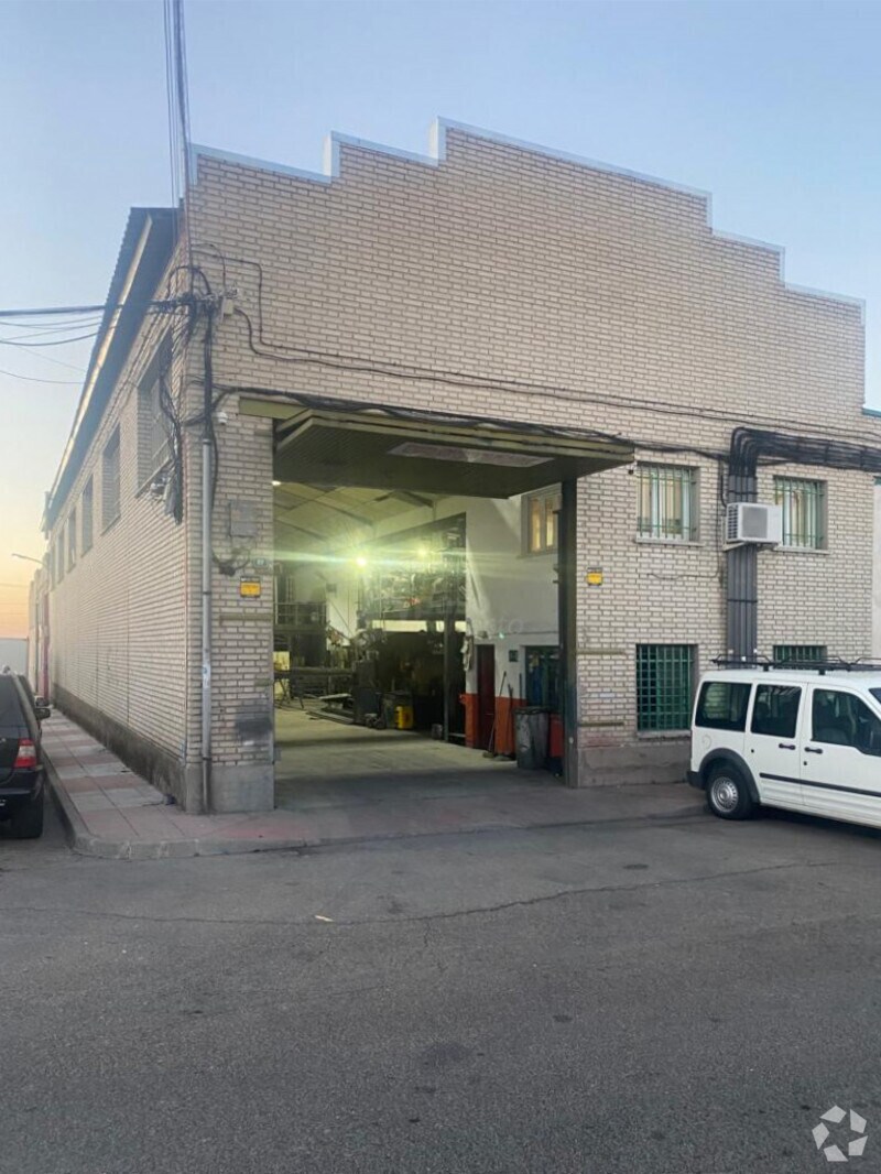Industrial in Humanes de Madrid, Madrid for sale Primary Photo- Image 1 of 1