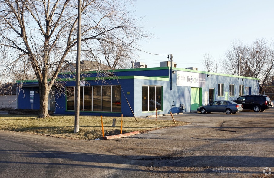 7 Queen Elizabeth Blvd, Toronto, ON for sale - Primary Photo - Image 1 of 1