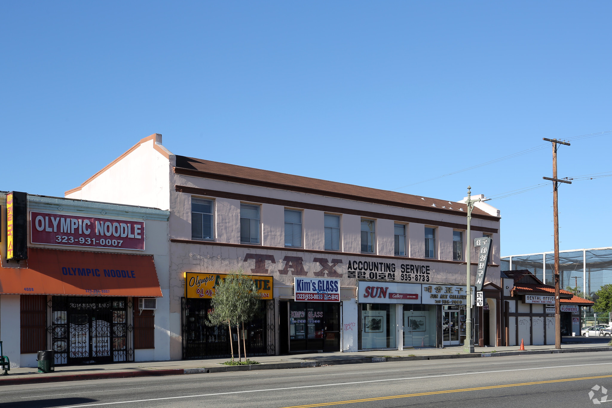 4012 W Olympic Blvd, Los Angeles, CA for lease Primary Photo- Image 1 of 5