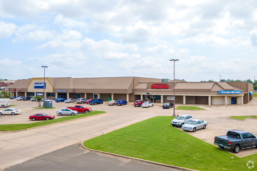 149-155 12th Ave, Norman, OK for lease - Building Photo - Image 3 of 4