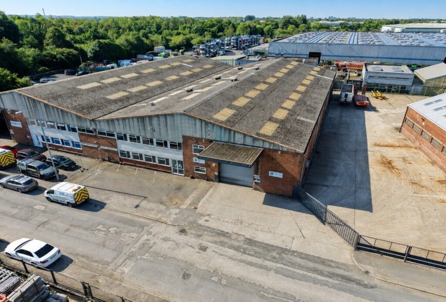 75 Rough Hey Rd, Grimsargh for lease - Building Photo - Image 2 of 4