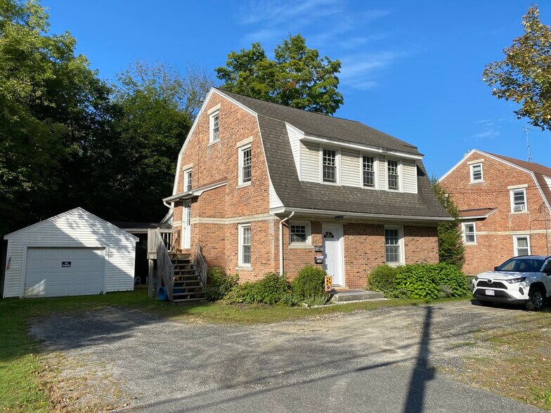 54 Housatonic St, Lee, MA 01238