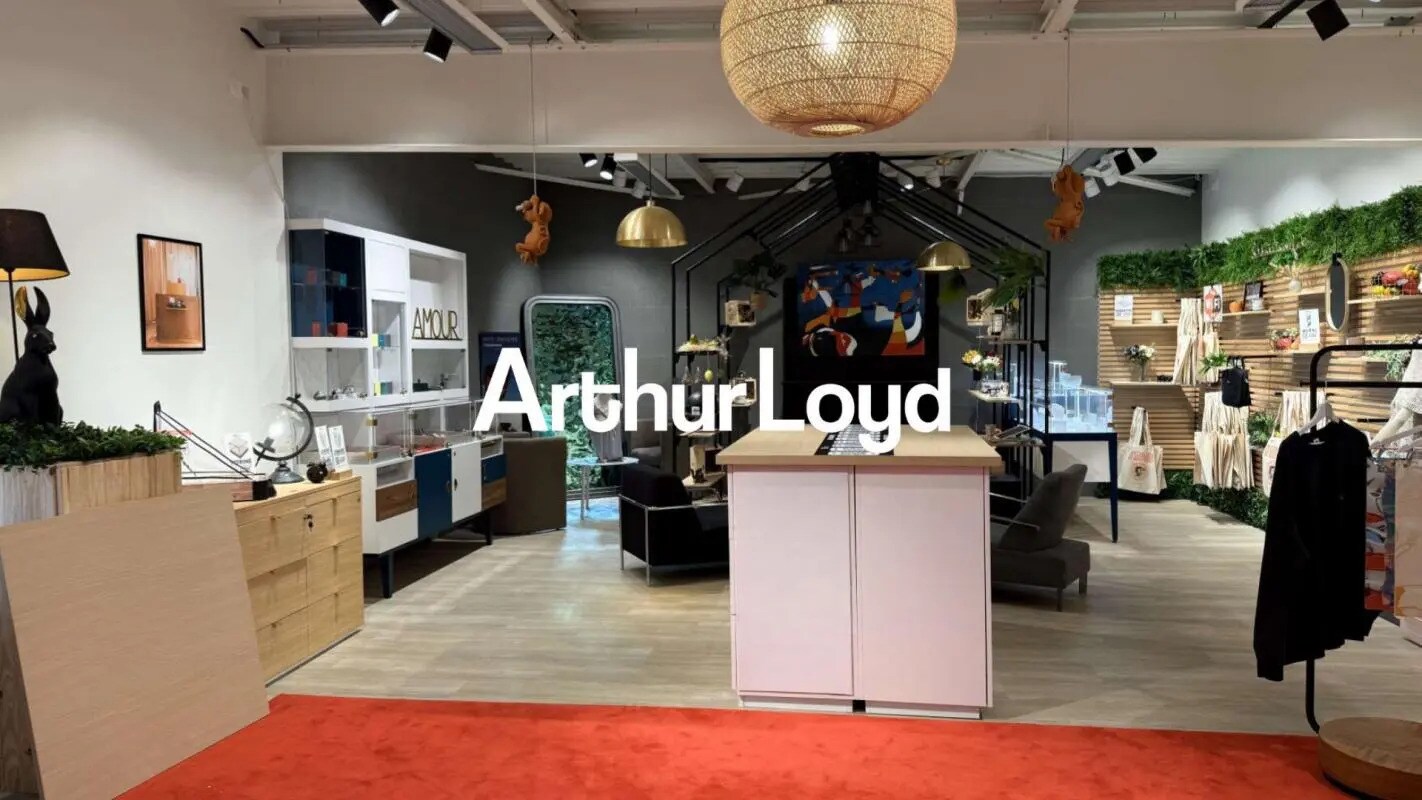 Office in Mondeville for lease Interior Photo- Image 1 of 3