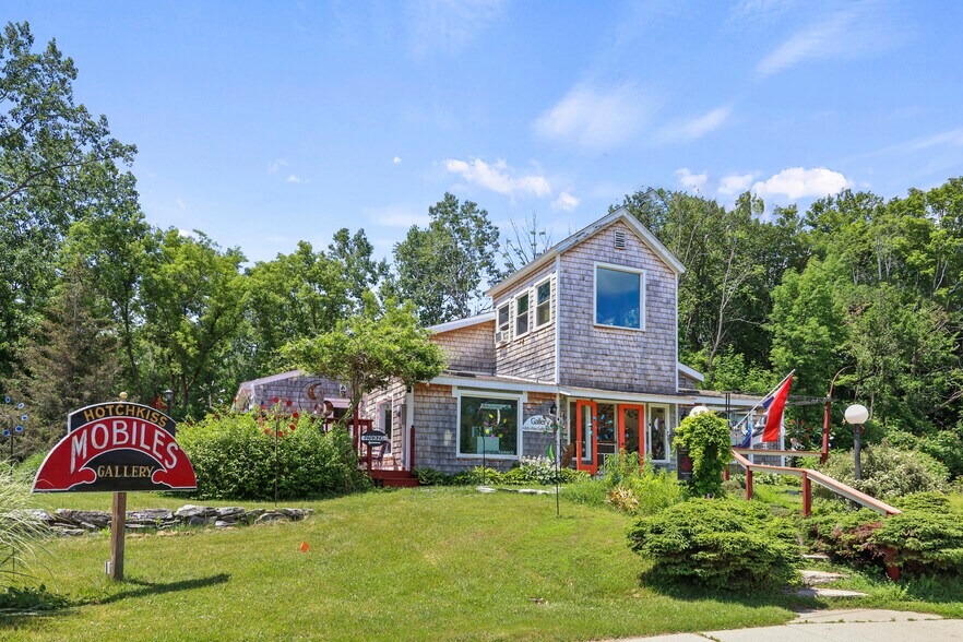 8 Center St, West Stockbridge, MA for sale - Building Photo - Image 1 of 53