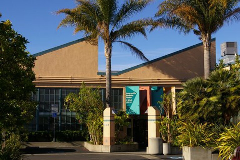 1250 45th St, Emeryville, CA for lease - Building Photo - Image 2 of 3