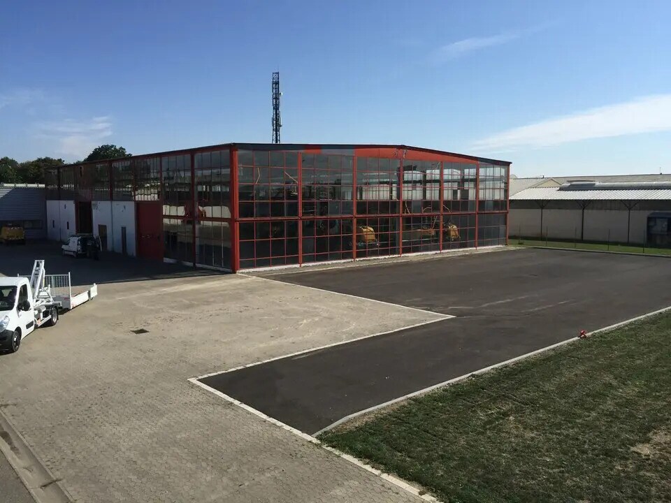 Flex in Fegersheim for lease Building Photo- Image 1 of 6