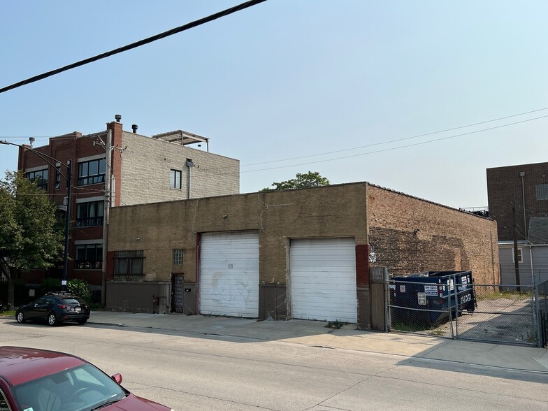 1017 W 16th St, Chicago, IL for sale - Building Photo - Image 1 of 1