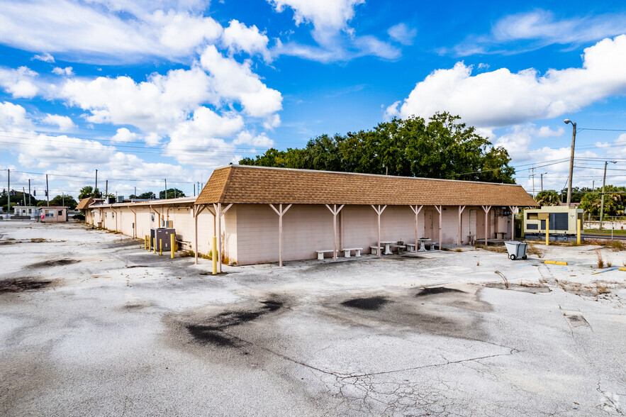 502 E Bridgers Ave, Auburndale, FL for lease - Building Photo - Image 3 of 12