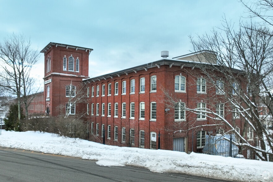 100 Main St, Dover, NH for lease - Primary Photo - Image 1 of 4