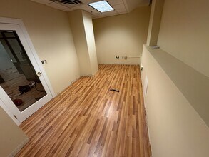 109 Capitol St, Charleston, WV for lease Building Photo- Image 2 of 2