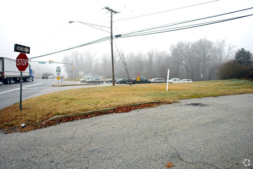 371 Ritchie Hwy, Severna Park, MD for sale - Building Photo - Image 2 of 7