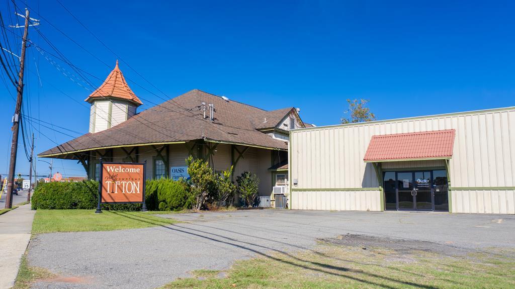 913 Main St S, Tifton, GA 31794
