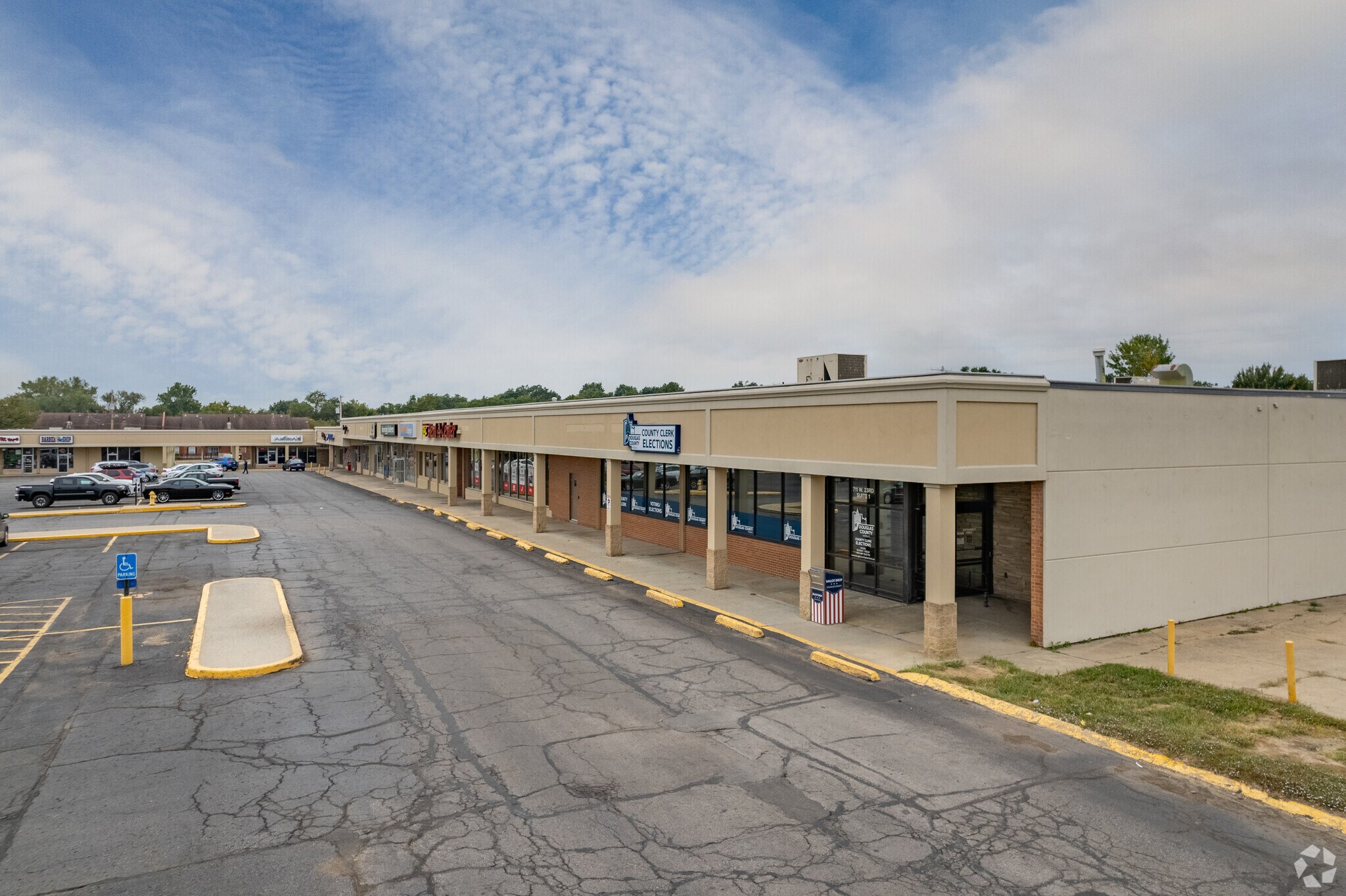 711 W 23rd St, Lawrence, KS 66046 The Malls Shopping Center