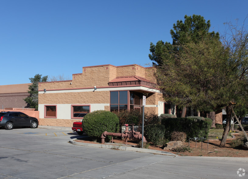 240 N Pasadena St, Gilbert, AZ for sale - Primary Photo - Image 1 of 7