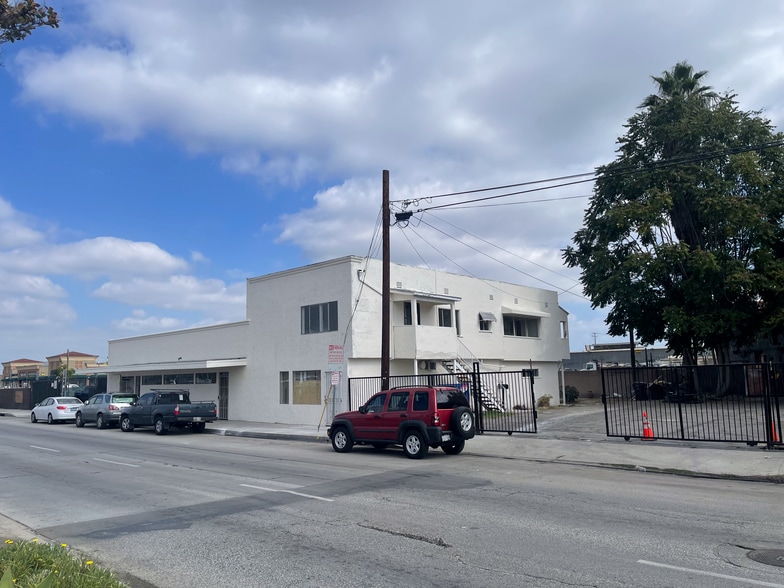 5708 & 5678 Cherry Avenue, Long Beach portfolio of 2 properties for sale on LoopNet.com - Building Photo - Image 1 of 6