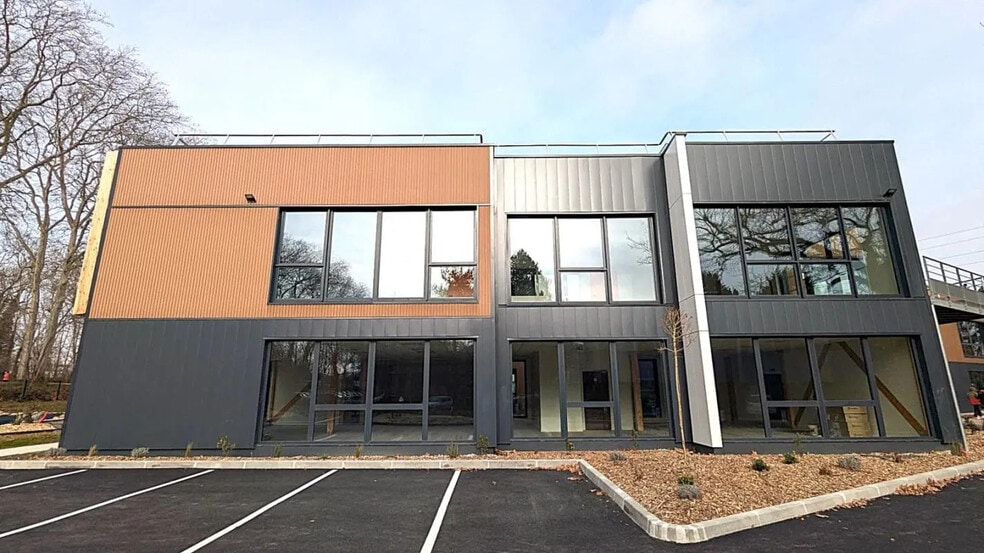 Office in Ramonville-Saint-Agne for lease - Building Photo - Image 1 of 17