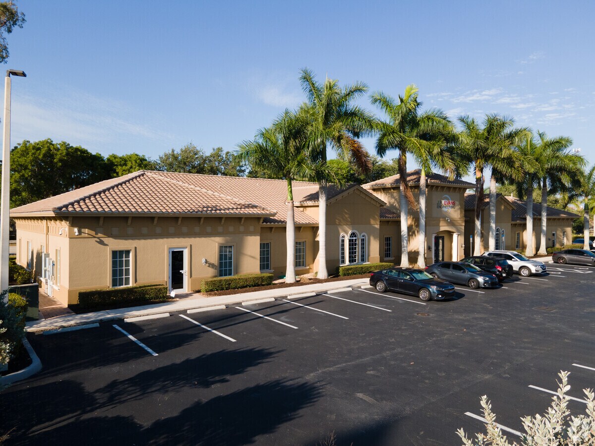 9351 Corkscrew Rd, Estero, FL 33928