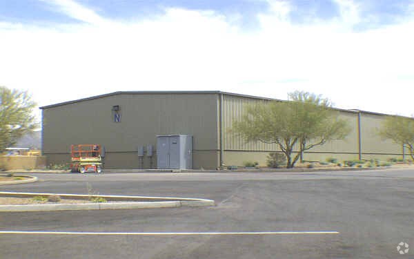 8302 N Cave Creek Rd, Carefree, AZ for sale - Primary Photo - Image 1 of 1