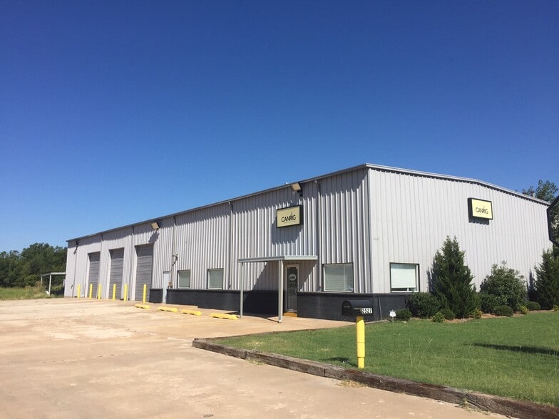2521 S Council Rd, Oklahoma City, OK for lease - Building Photo - Image 2 of 8