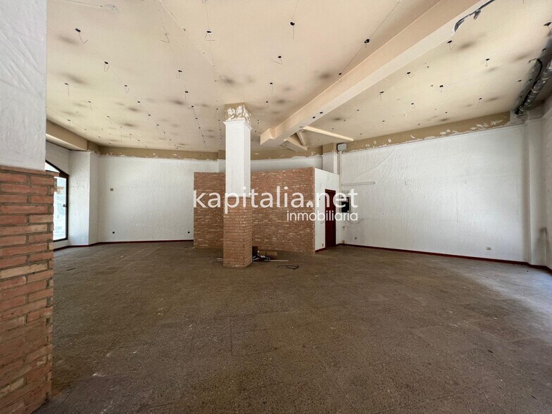 Retail in Ontinyent, Valencia for lease - Building Photo - Image 3 of 7