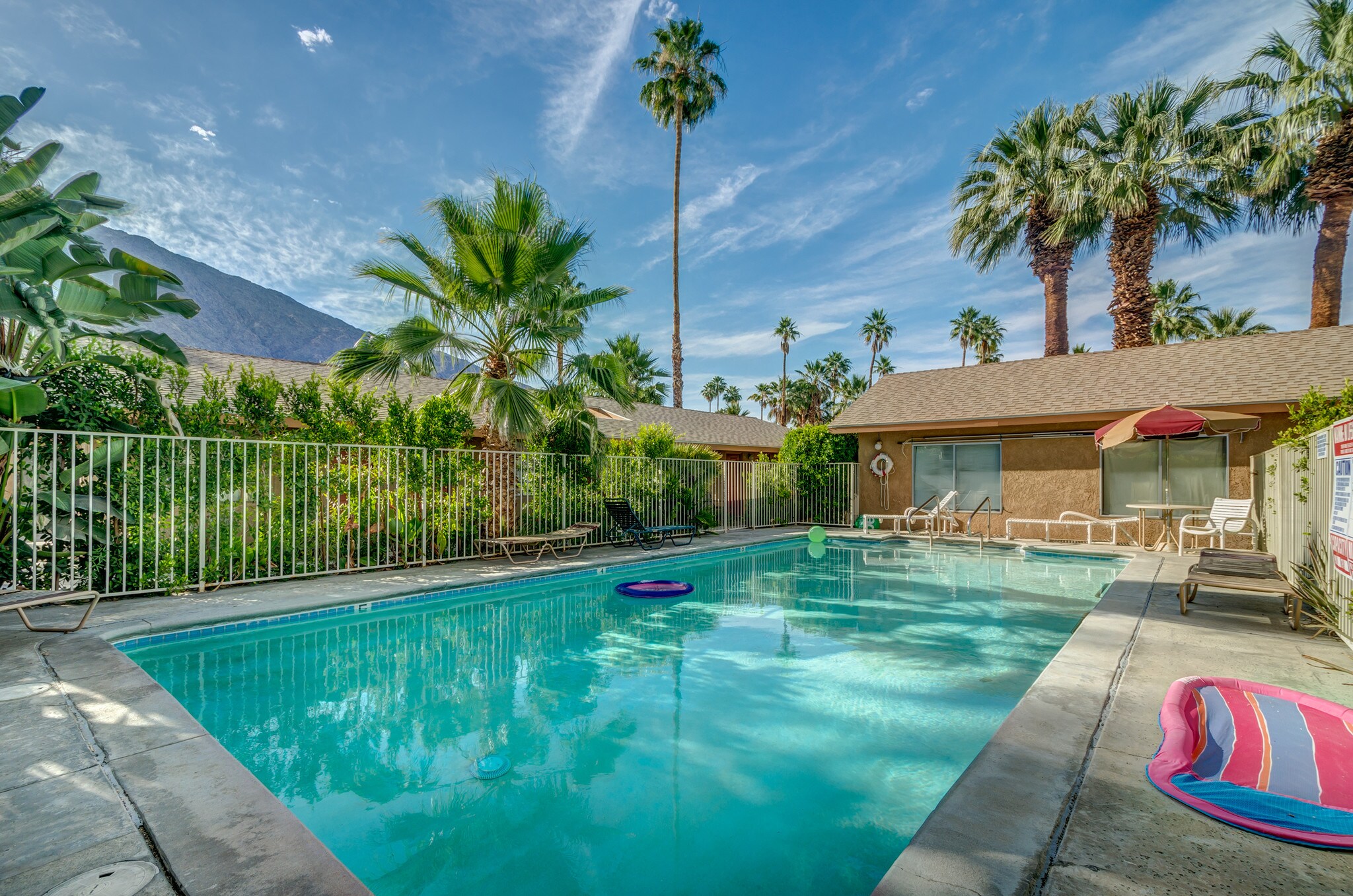 350 E Palm Canyon, Palm Springs, CA 92264