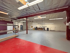 217 Roberts Ave, Santa Rosa, CA for lease Interior Photo- Image 2 of 10