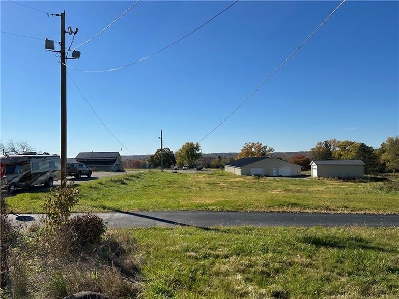 359 Mercer Rd, Greenville, PA for sale - Building Photo - Image 1 of 9