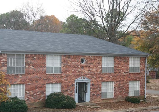 1717 Crimson Cir, Memphis, TN for sale - Building Photo - Image 2 of 21