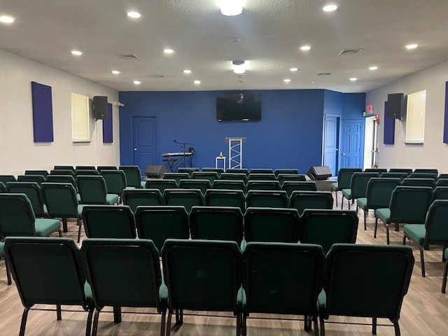 1060 Worcester St, Springfield, MA for sale - Building Photo - Image 2 of 4