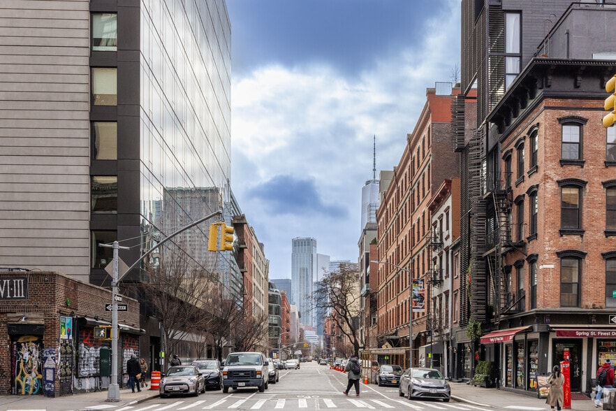 505 Greenwich St, New York, NY for lease - Building Photo - Image 2 of 7