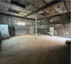 14 Hillfoot St, Glasgow for lease Interior Photo- Image 2 of 2