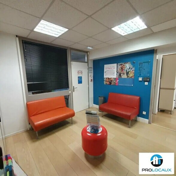 Office in Meylan for lease - Building Photo - Image 1 of 11