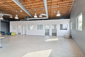 2256 Barry Ave, Los Angeles, CA for lease Interior Photo- Image 1 of 6