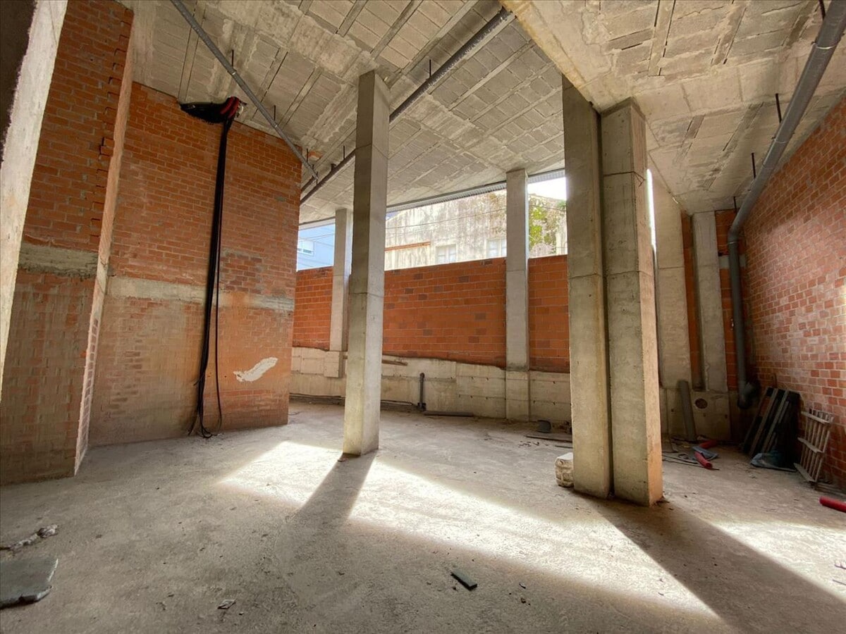 Cee, LC 15270 -  -  - Interior Photo - Image 1 of 4