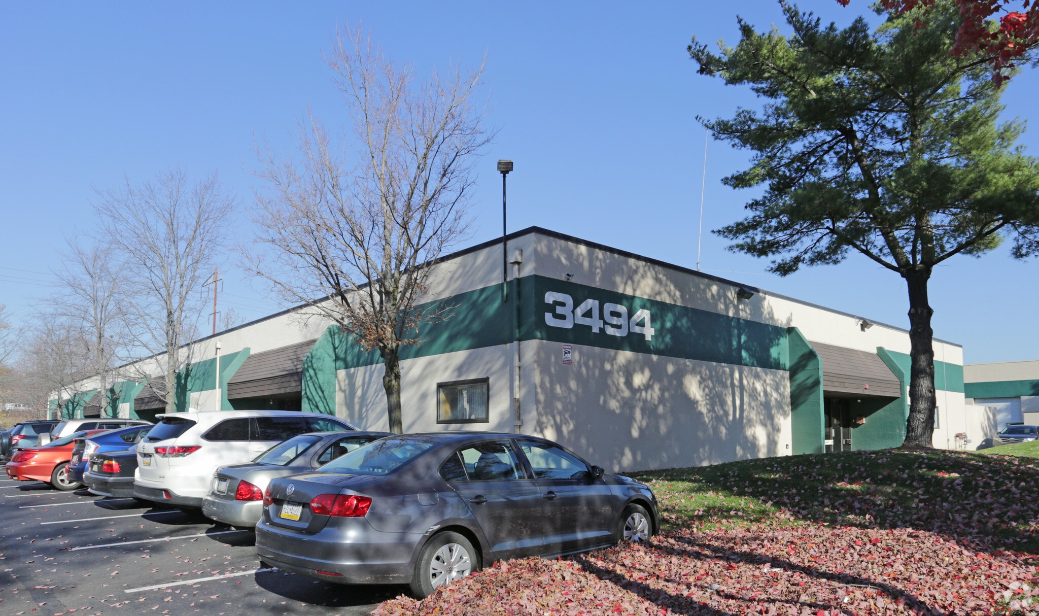 3494 Progress Dr, Bensalem, PA for lease Primary Photo- Image 1 of 4