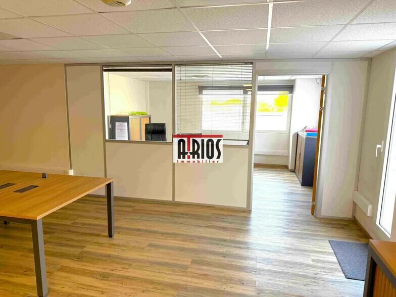 Office in La Farlède for sale - Building Photo - Image 3 of 11
