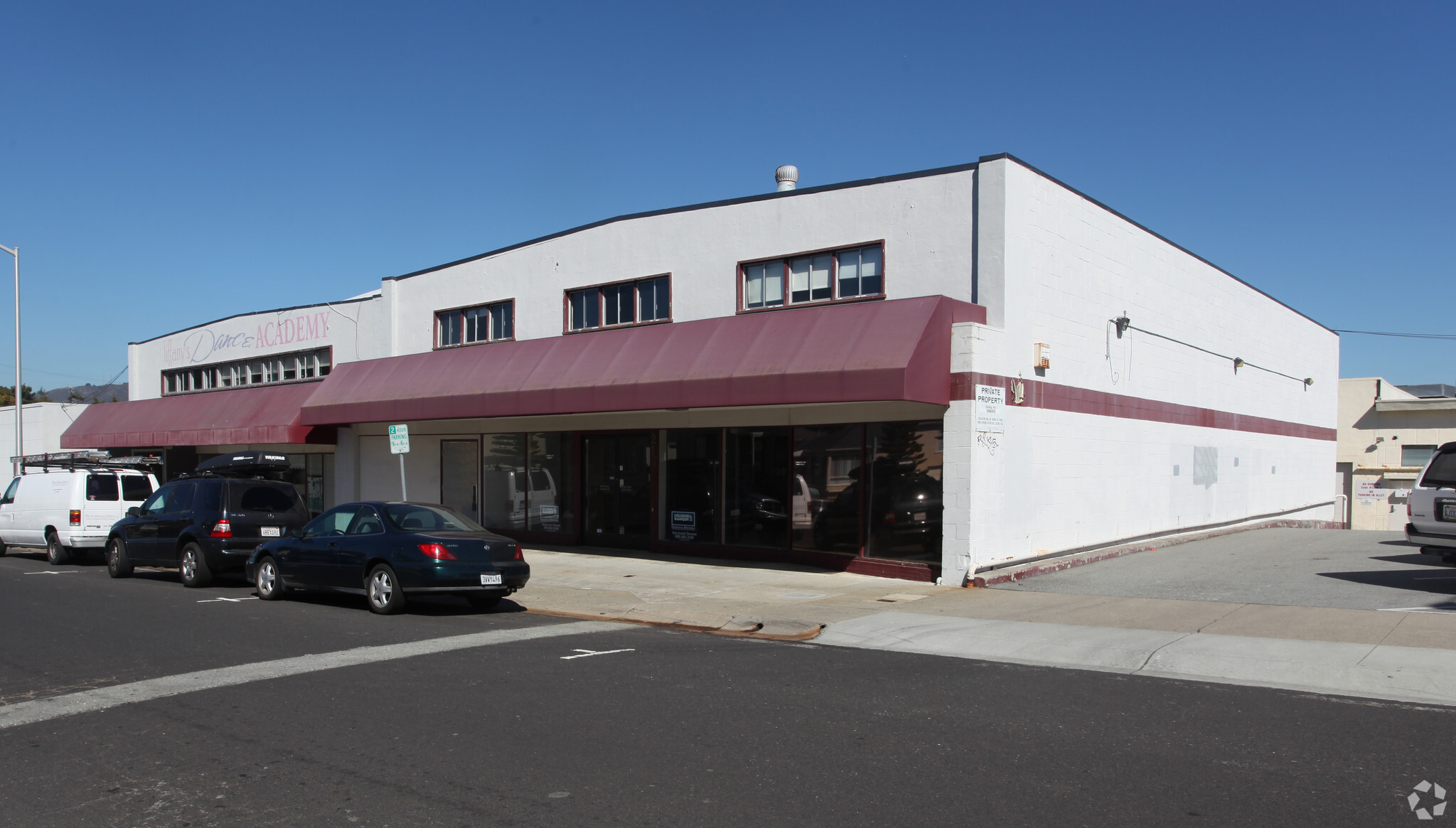 210-222 Mosswood Way, South San Francisco, CA for lease Primary Photo- Image 1 of 11