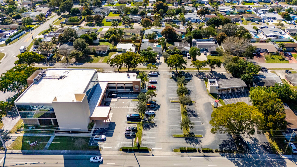 6600 W Taft St, Hollywood, FL for lease - Aerial - Image 2 of 20