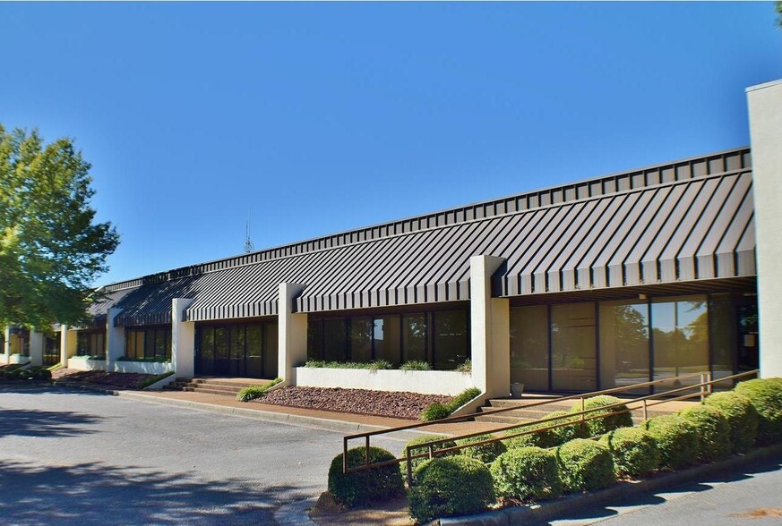 1555 The Boardwalk, Huntsville, AL for lease - Building Photo - Image 1 of 13