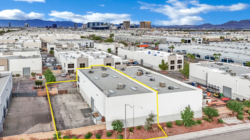 6675 Schuster St, Las Vegas, NV for lease - Building Photo - Image 2 of 10
