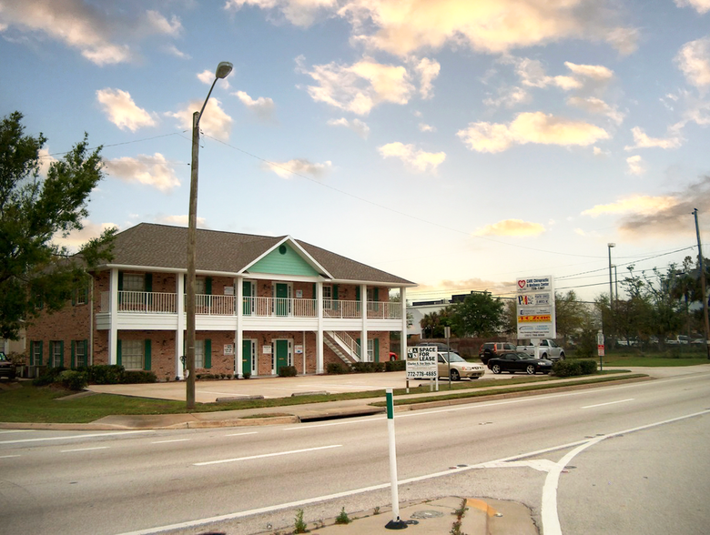 2100 W New Haven Ave, Melbourne, FL for sale - Building Photo - Image 1 of 5