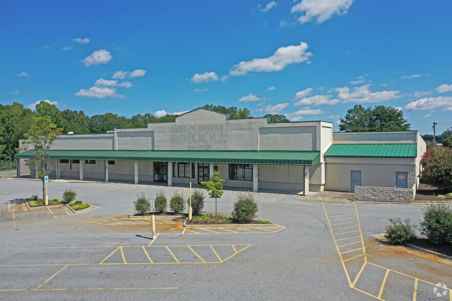 535 Nelson St, Kernersville, NC for lease - Primary Photo - Image 1 of 10