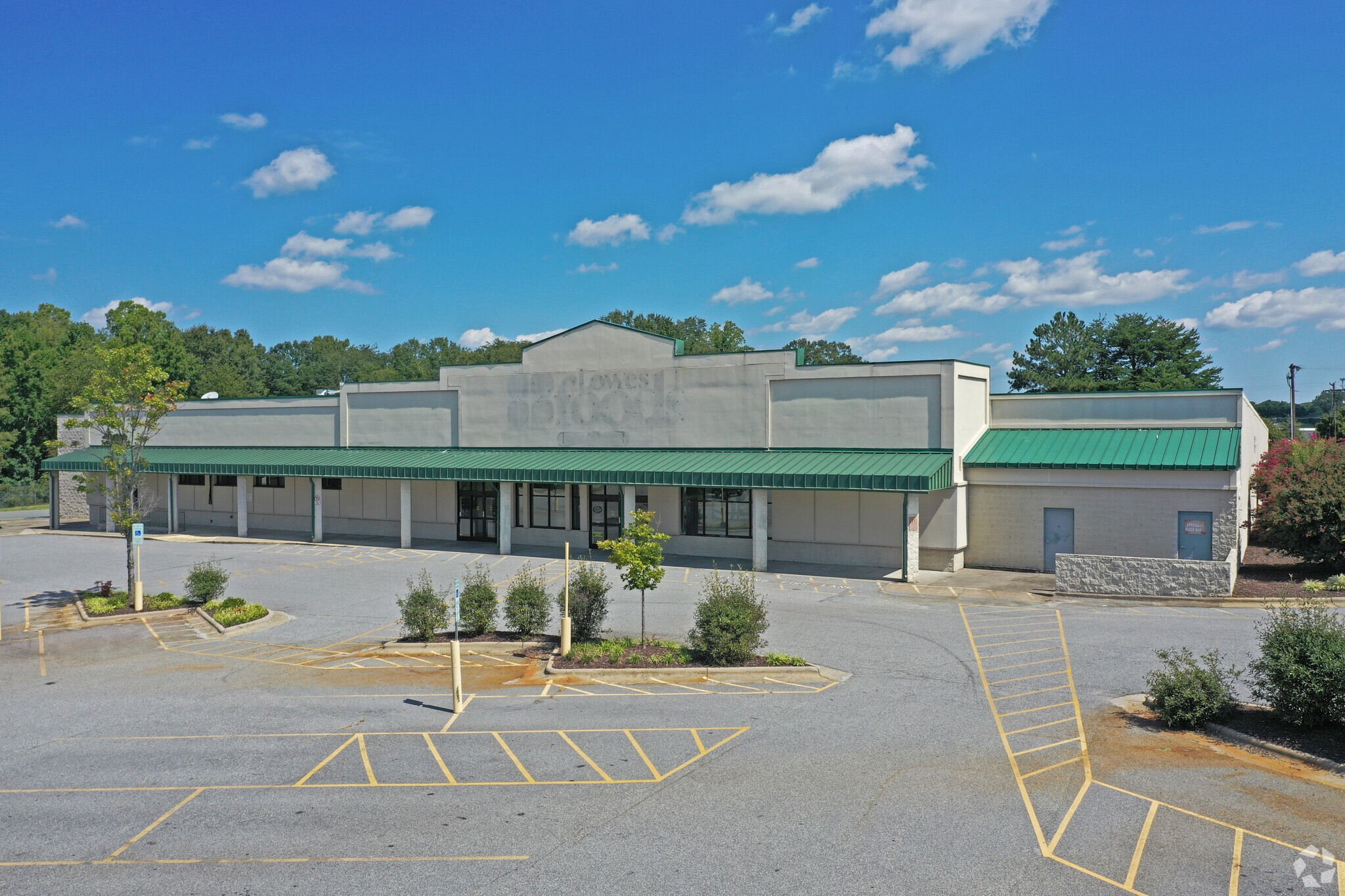 535 Nelson St, Kernersville, NC for lease Primary Photo- Image 1 of 11